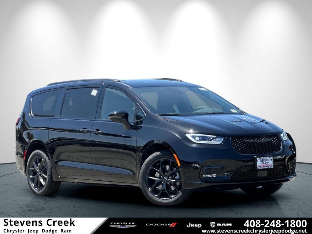 new 2025 Chrysler Pacifica car, priced at $59,165