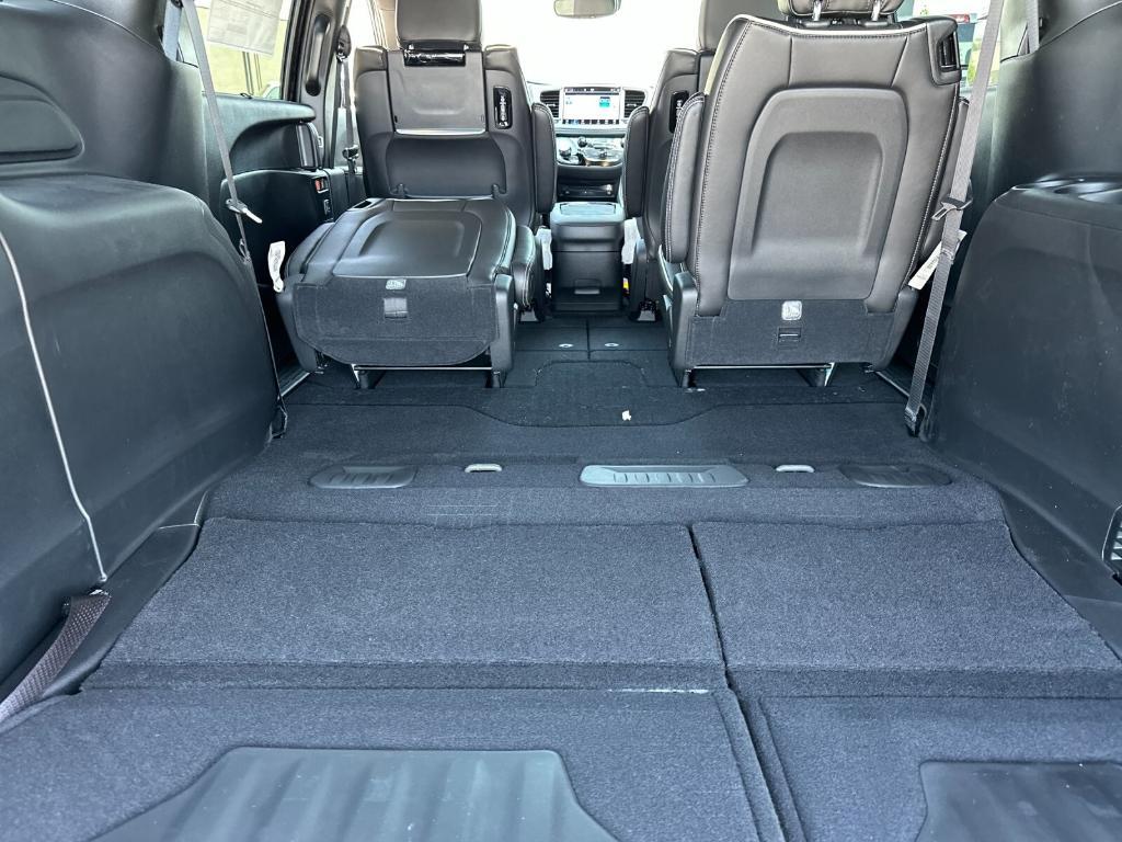 new 2025 Chrysler Pacifica car, priced at $59,165