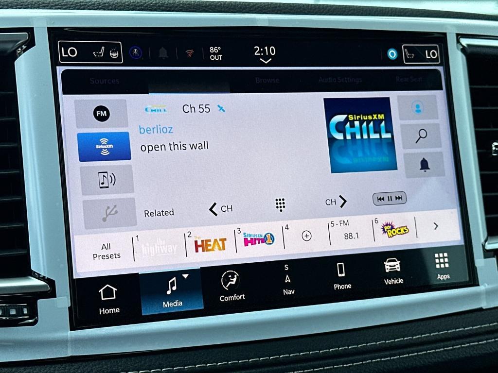 new 2025 Chrysler Pacifica car, priced at $59,165