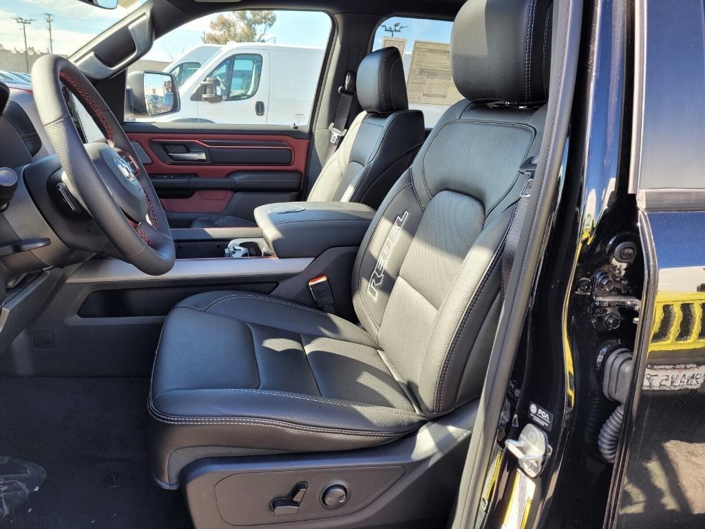 new 2025 Ram 1500 car, priced at $72,370