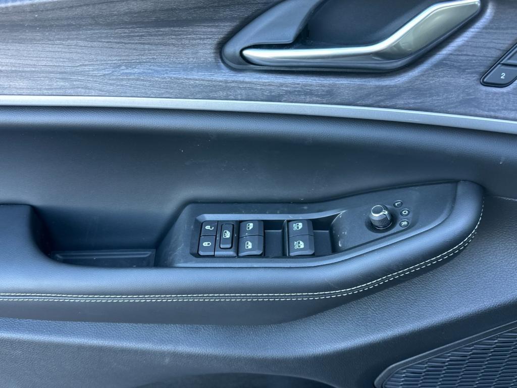 new 2025 Jeep Grand Cherokee L car, priced at $49,495