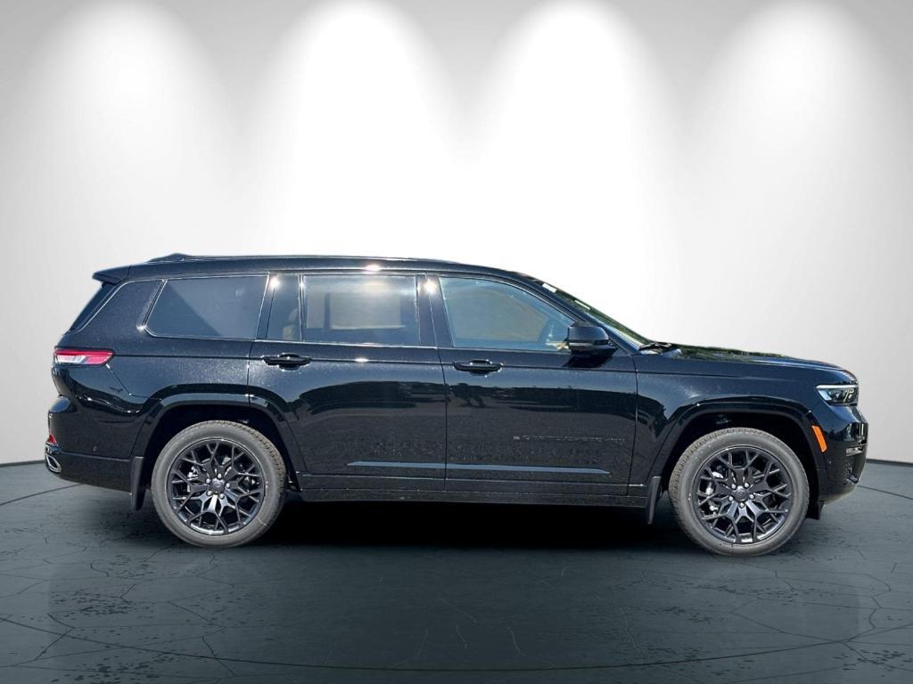 new 2025 Jeep Grand Cherokee L car, priced at $74,600