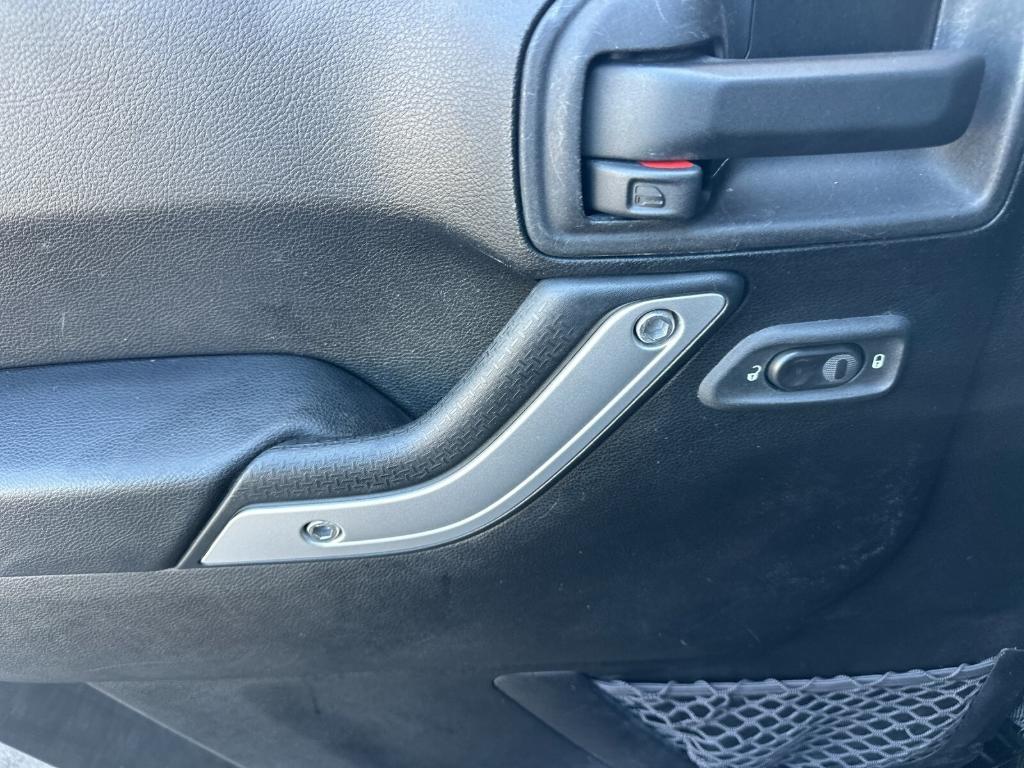 used 2014 Jeep Wrangler Unlimited car, priced at $26,998