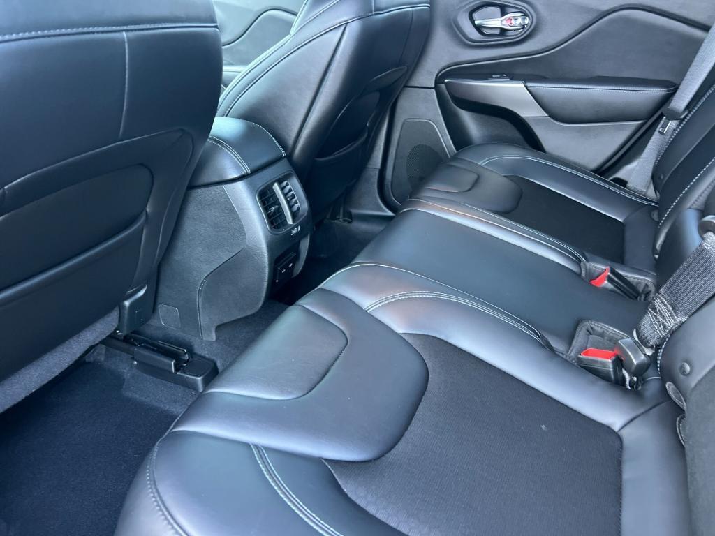 used 2019 Jeep Cherokee car, priced at $16,995