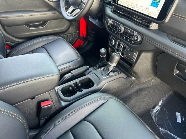 new 2025 Jeep Wrangler car, priced at $62,305