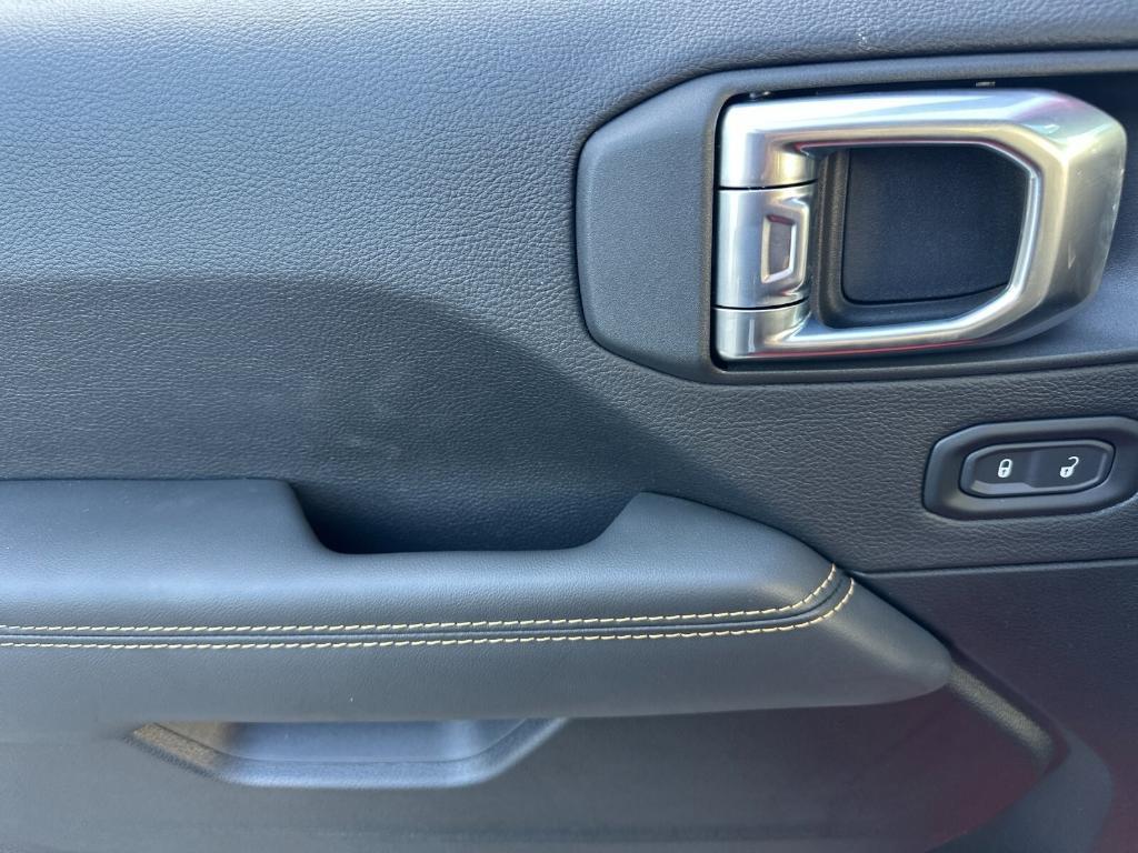 new 2025 Jeep Wrangler car, priced at $62,305