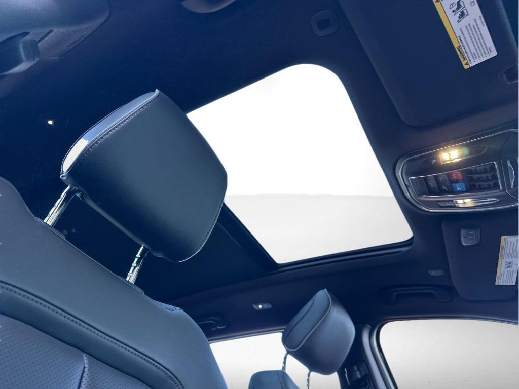 new 2025 Jeep Wagoneer S car