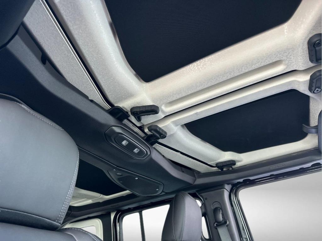 new 2025 Jeep Wrangler car, priced at $72,795
