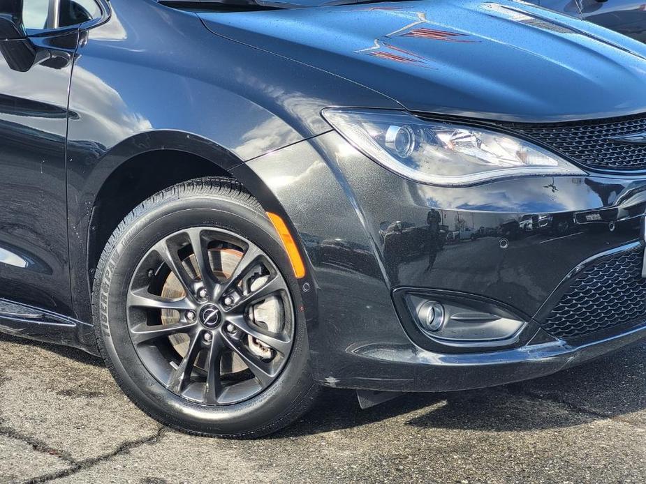 used 2020 Chrysler Pacifica car, priced at $31,997