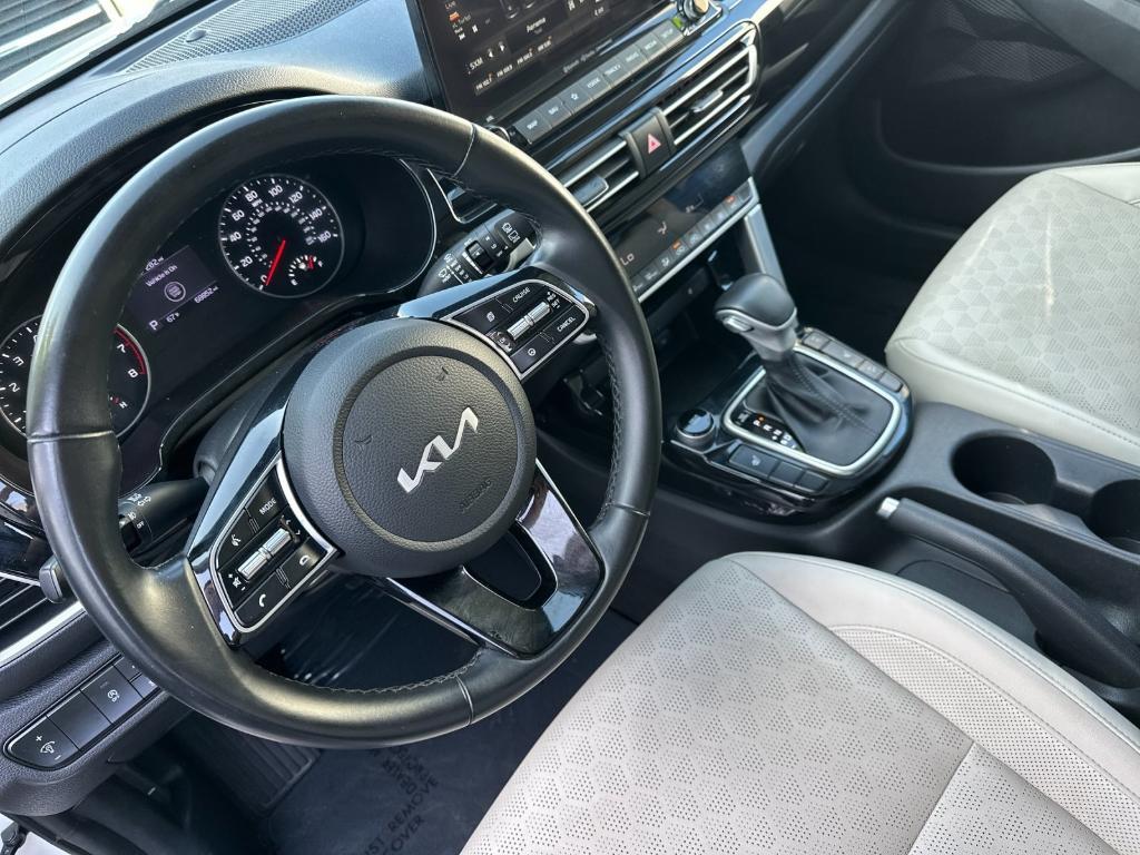 used 2022 Kia Seltos car, priced at $21,267