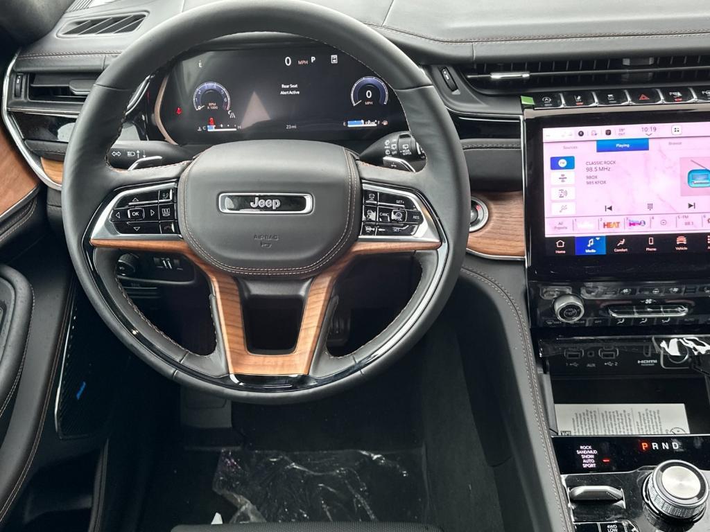 new 2025 Jeep Grand Cherokee L car, priced at $71,825