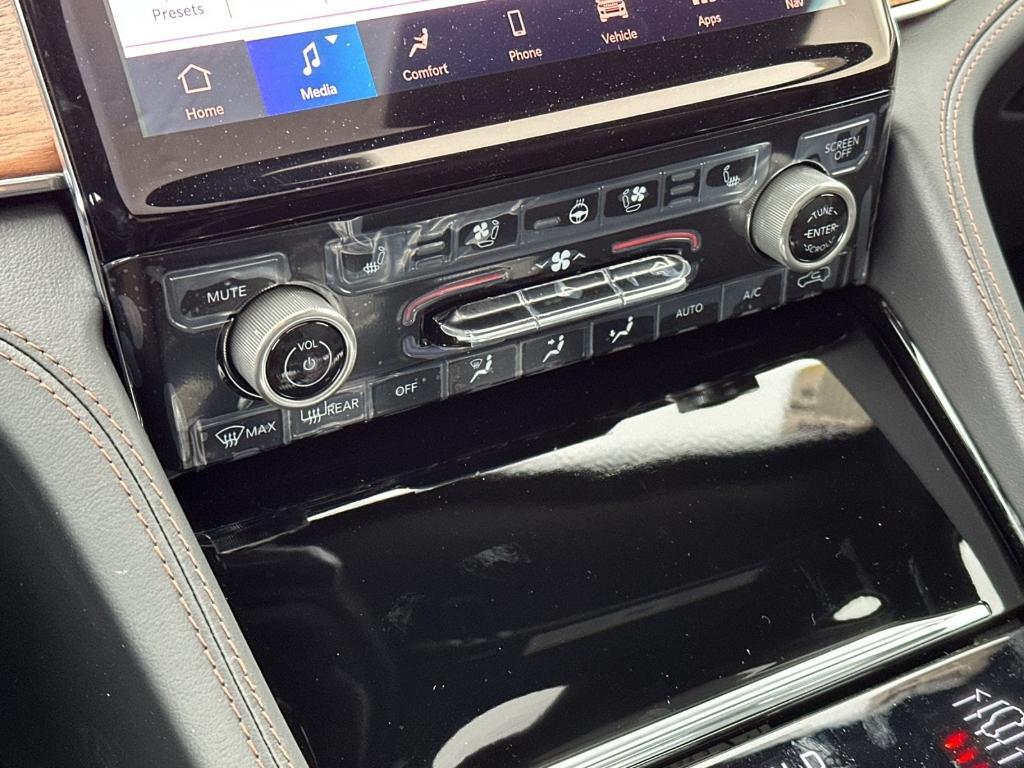 new 2025 Jeep Grand Cherokee L car, priced at $71,825