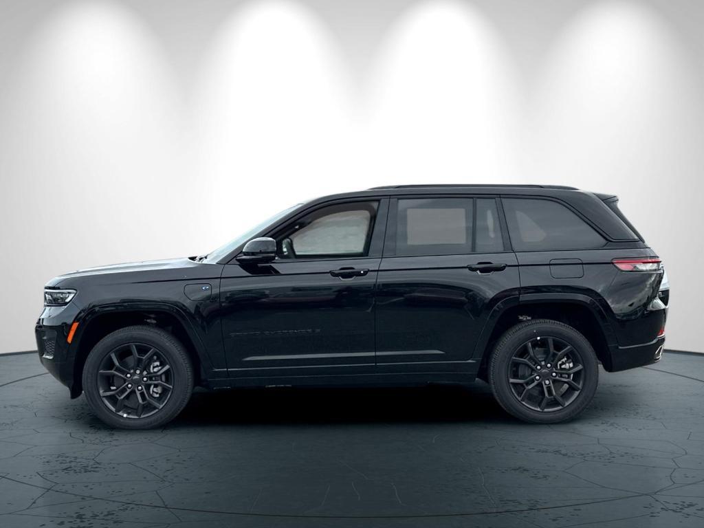 new 2025 Jeep Grand Cherokee 4xe car