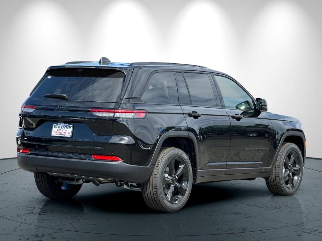 new 2025 Jeep Grand Cherokee car, priced at $55,660