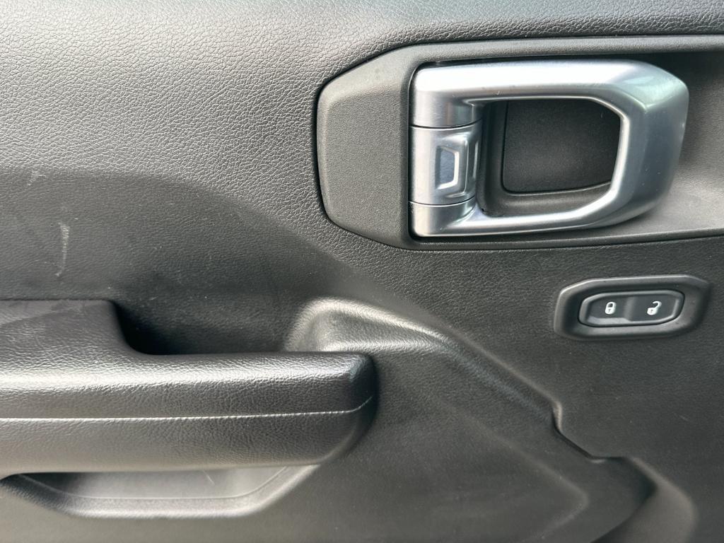 used 2021 Jeep Wrangler Unlimited car, priced at $32,998