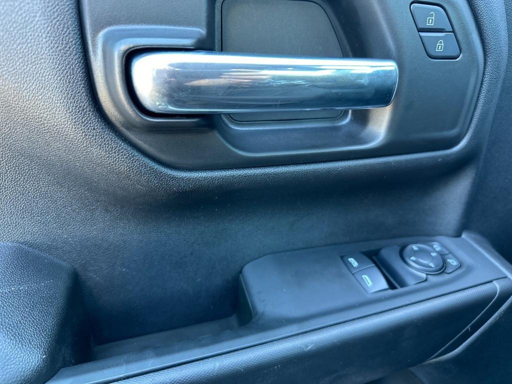 used 2024 Chevrolet Silverado 1500 car, priced at $32,994