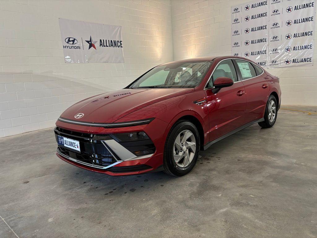 new 2025 Hyundai Sonata car, priced at $27,070