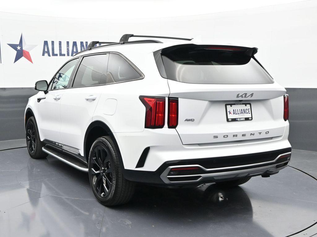 used 2022 Kia Sorento car, priced at $30,999