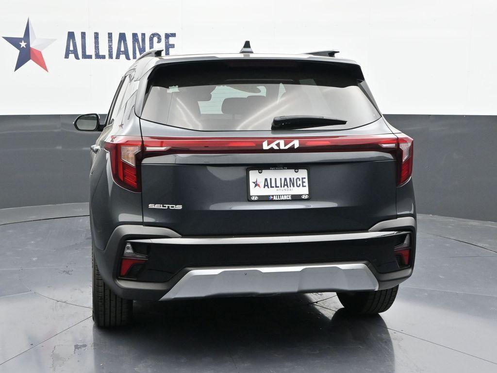used 2024 Kia Seltos car, priced at $22,999