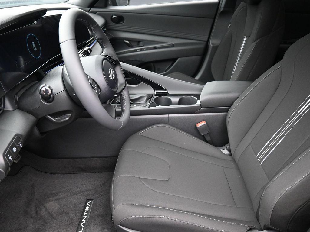 new 2025 Hyundai ELANTRA HEV car, priced at $26,306