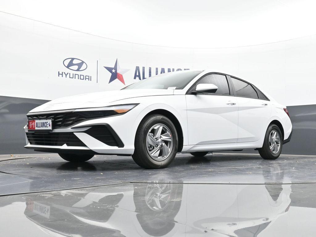 new 2025 Hyundai Elantra car, priced at $21,935