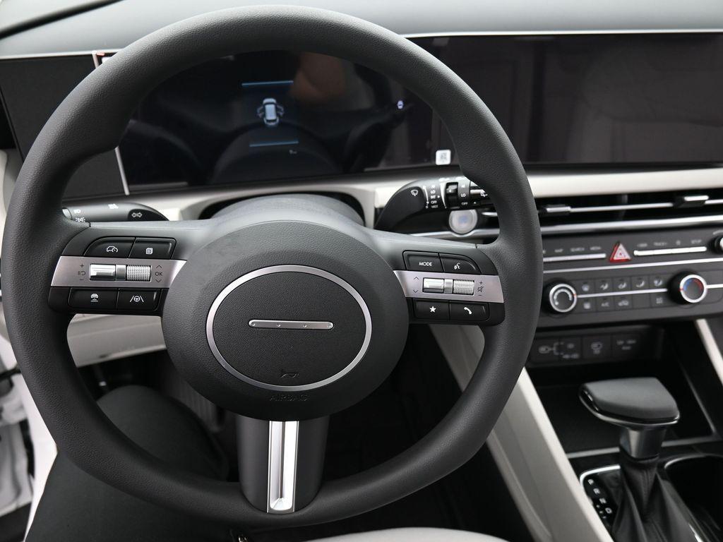 new 2025 Hyundai Tucson car, priced at $27,079