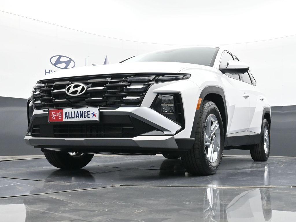 new 2025 Hyundai Tucson car, priced at $27,079