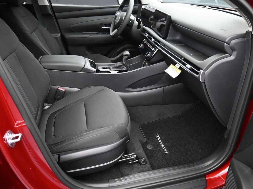new 2025 Hyundai Tucson car, priced at $31,804