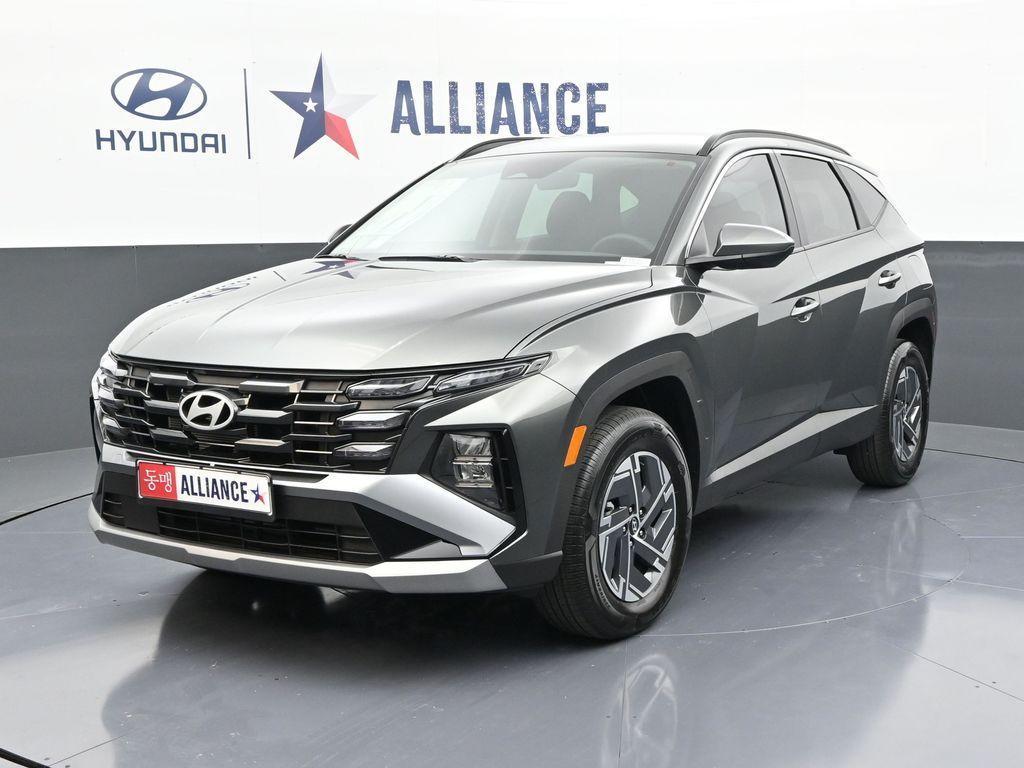 new 2025 Hyundai TUCSON Hybrid car, priced at $31,607