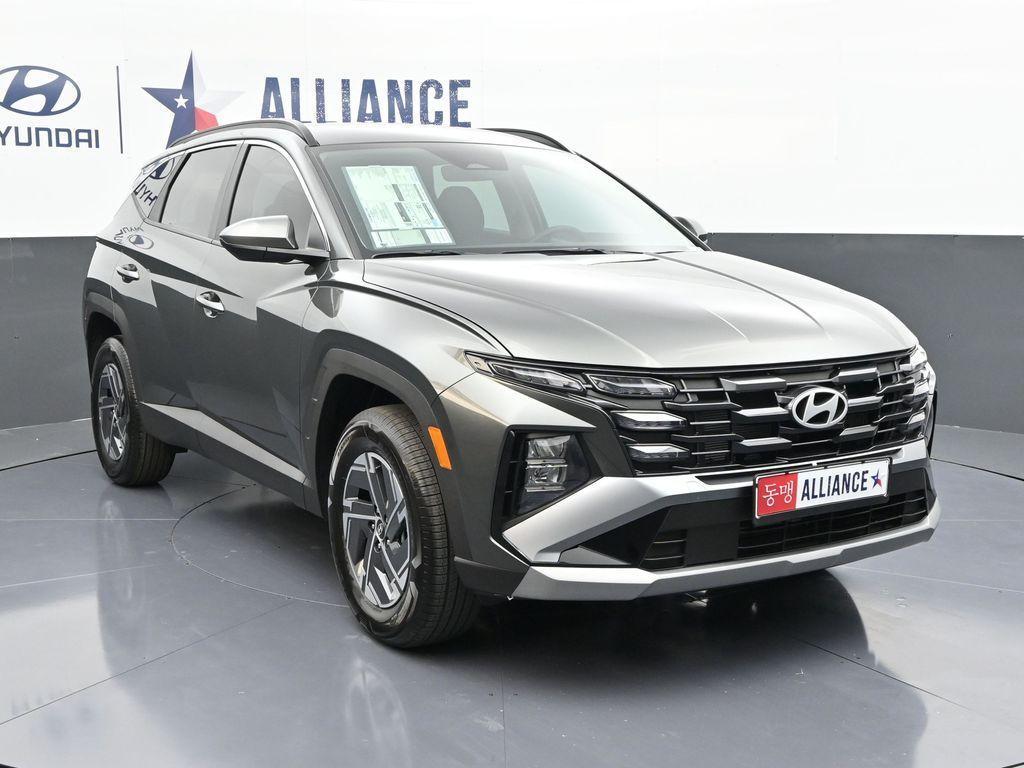 new 2025 Hyundai TUCSON Hybrid car, priced at $31,607