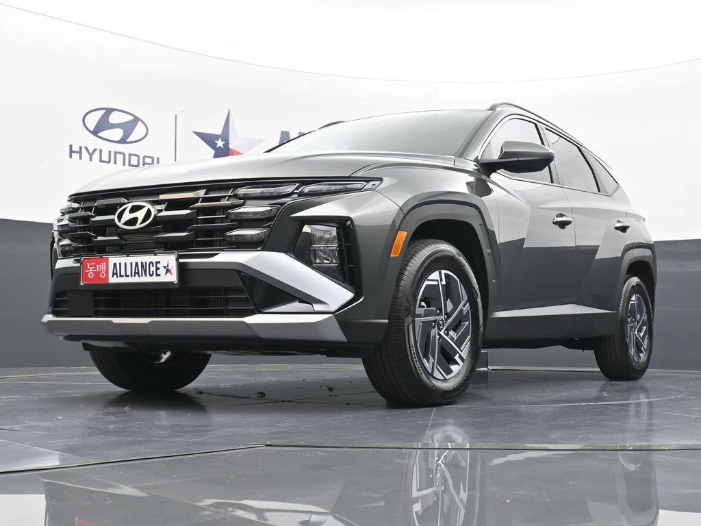 new 2025 Hyundai TUCSON Hybrid car, priced at $31,607
