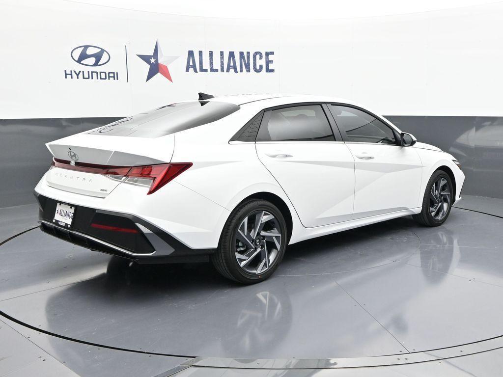 new 2025 Hyundai ELANTRA HEV car, priced at $29,120