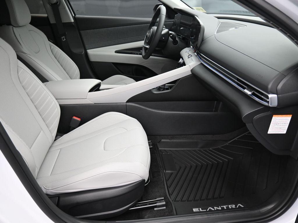 new 2025 Hyundai ELANTRA HEV car, priced at $29,120