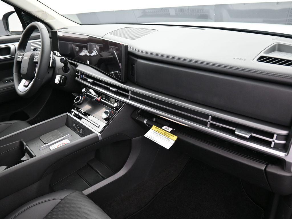 new 2025 Hyundai Santa Fe car, priced at $37,051