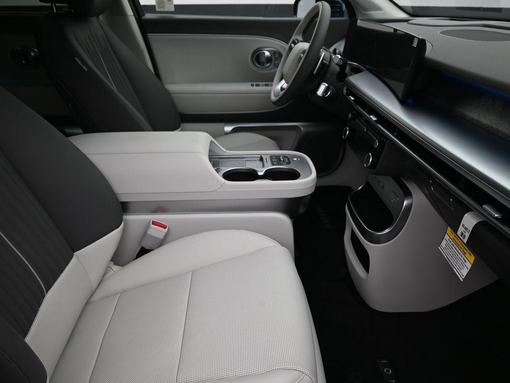 new 2026 Hyundai IONIQ 9 car, priced at $72,648