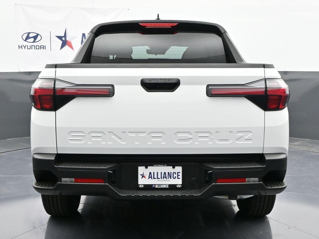 new 2025 Hyundai SANTA CRUZ car, priced at $27,611