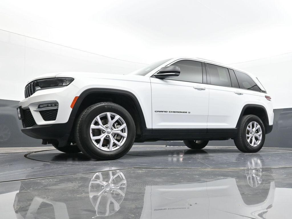 used 2022 Jeep Grand Cherokee car, priced at $29,779
