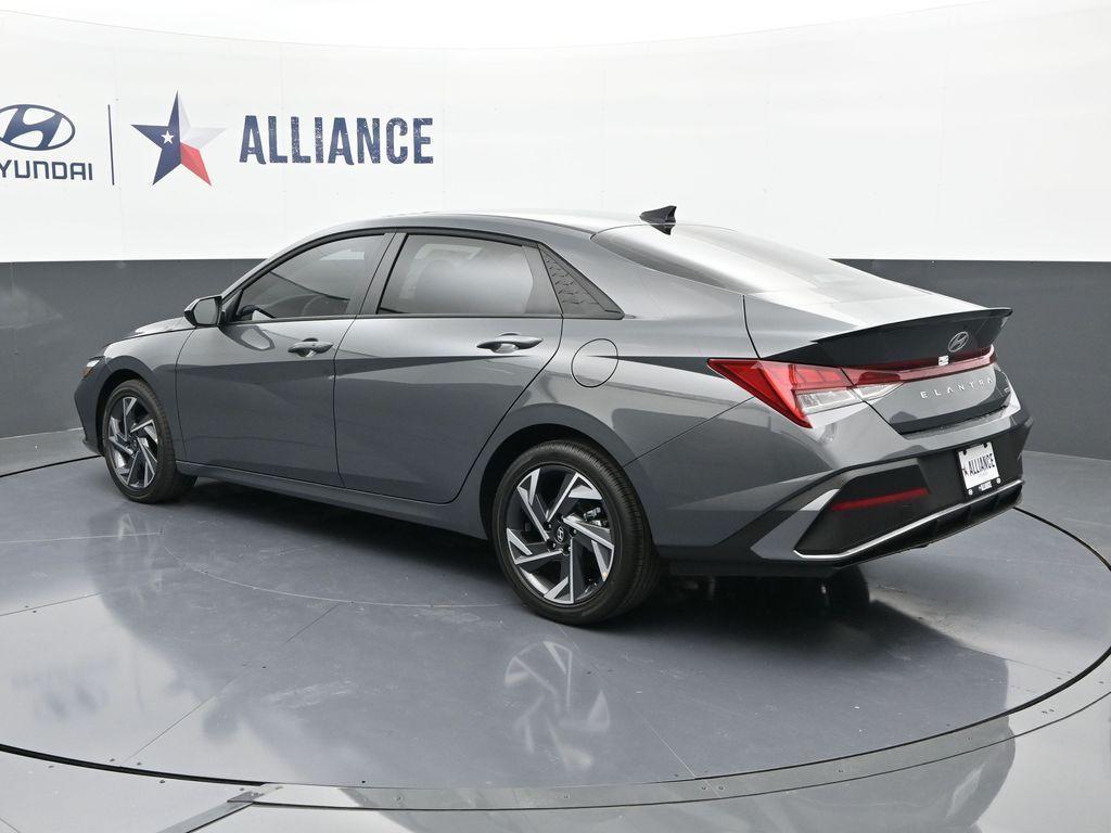 new 2025 Hyundai ELANTRA HEV car, priced at $26,321