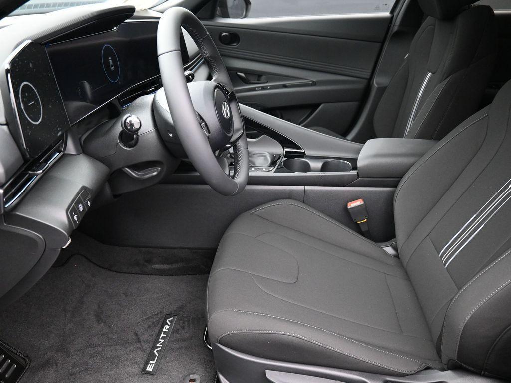 new 2025 Hyundai ELANTRA HEV car, priced at $26,321