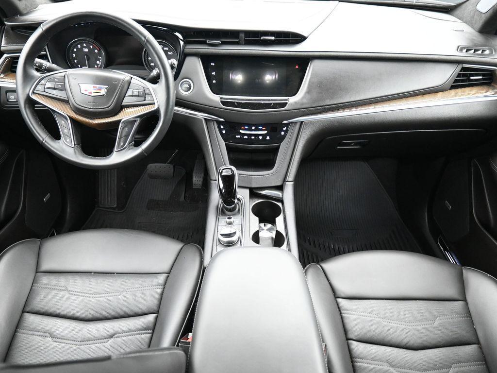 used 2024 Cadillac XT5 car