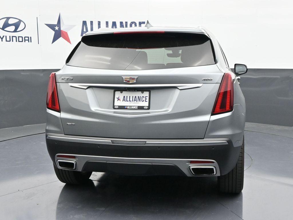 used 2024 Cadillac XT5 car