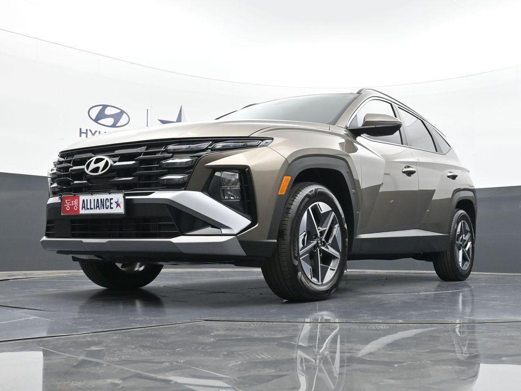 new 2025 Hyundai TUCSON Hybrid car, priced at $35,088