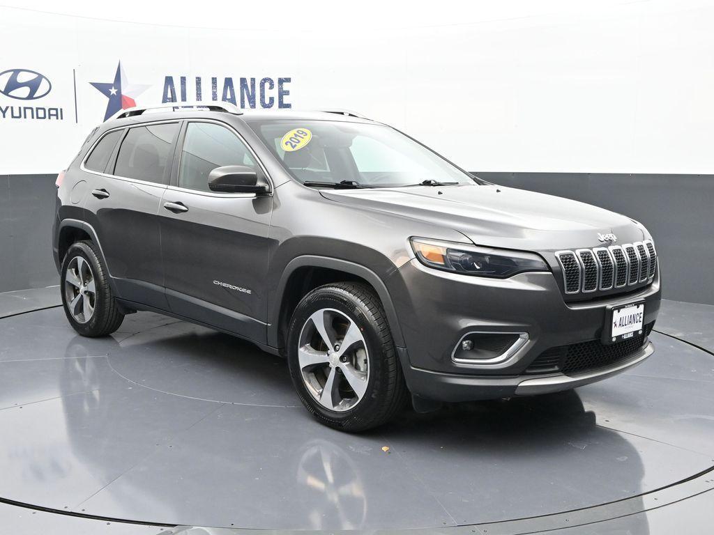 used 2019 Jeep Cherokee car, priced at $17,776