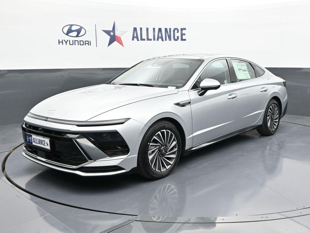 new 2025 Hyundai Sonata Hybrid car, priced at $35,521