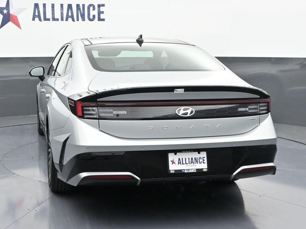 new 2025 Hyundai Sonata Hybrid car, priced at $35,521
