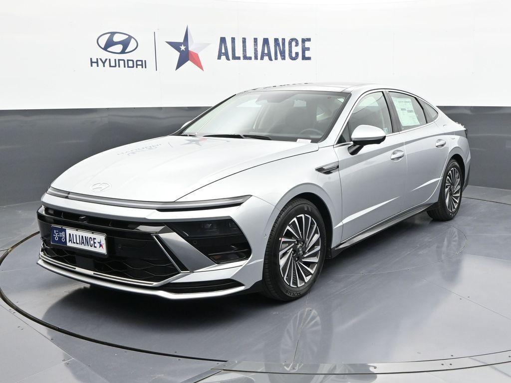 new 2025 Hyundai Sonata Hybrid car, priced at $35,521