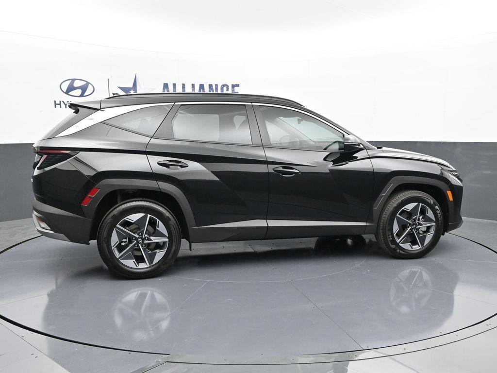 new 2025 Hyundai TUCSON Hybrid car, priced at $35,088