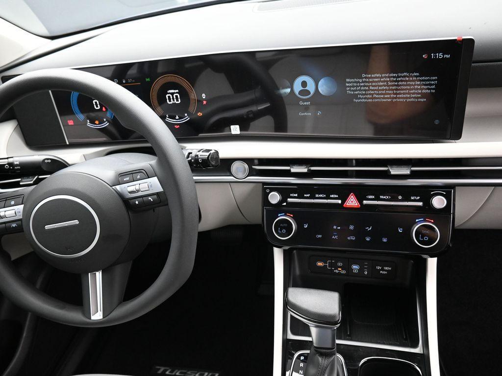 new 2025 Hyundai Tucson car, priced at $28,000