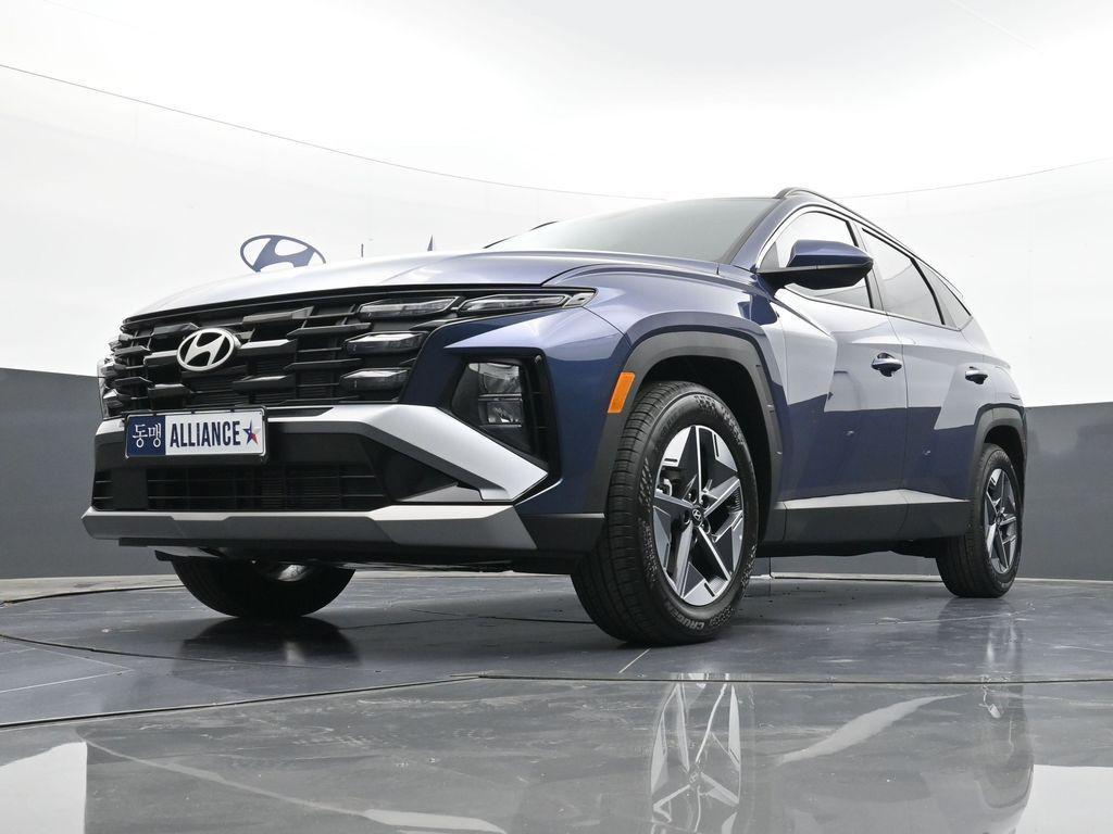 new 2025 Hyundai Tucson car, priced at $28,000