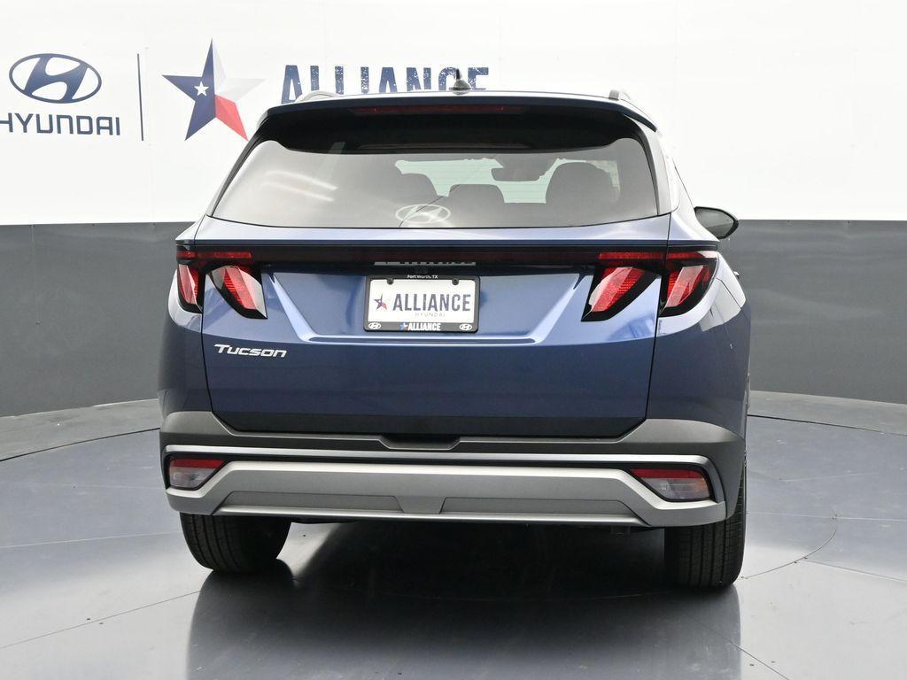 new 2025 Hyundai Tucson car, priced at $28,000